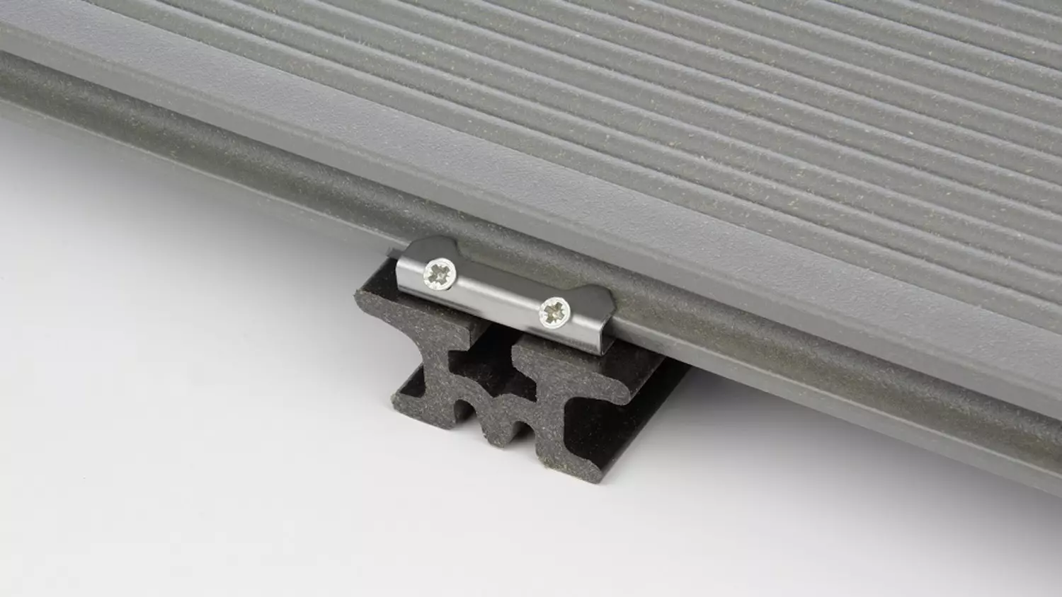 Kovalex WPC Unterkonstruktion für Terrassen, schwarz 30 x 62mm, Länge 2,5m